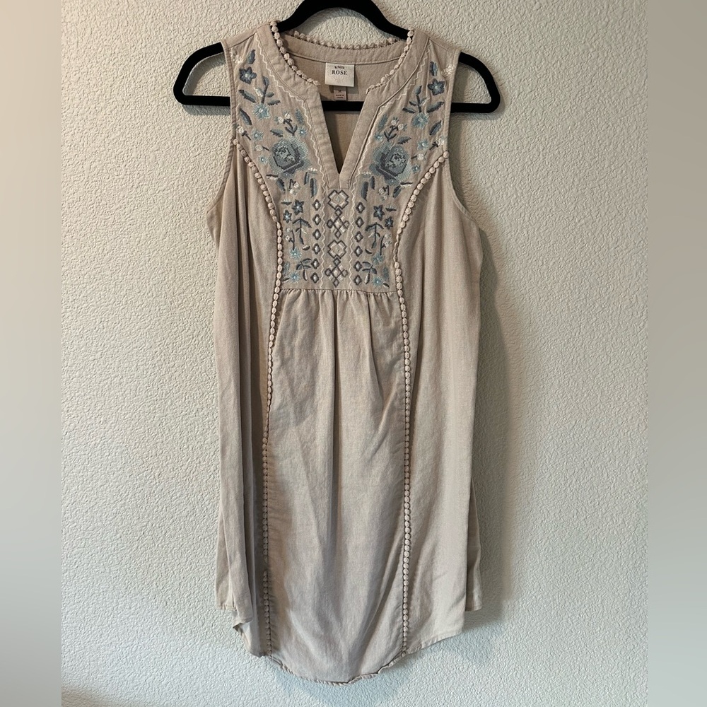 Knox Rose Sleeveless Embroidered Tunic Dress - Size M